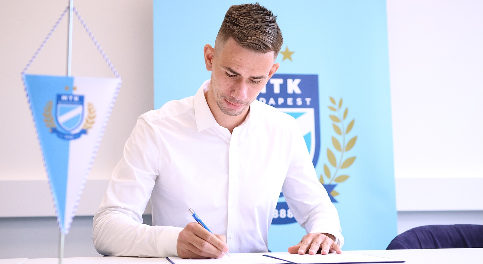 Szépe és Széles újra kék-fehérben (képgaléria)