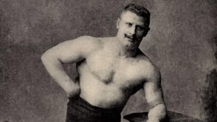 Ezen a napon született a birkózó olimpiai bajnok Weisz Richárd, akinek a lakásán alakult újjá 1945 februárban az MTK